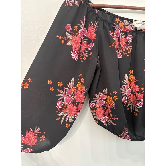 Ambiance Womens Top S Black Floral Off Shoulder Cropped‎ Blouse - Picture 4 of 4